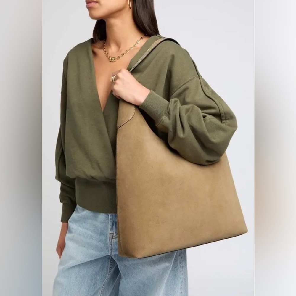 Coach Brooklyn Shoulder Bag 39 large suede Sand/Gold  a free scarf &chain NWT - Picture 15 of 16